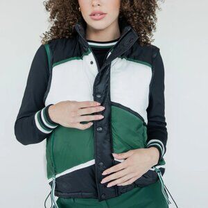 NWT New Fore All Women's Jackie Moon Vest XL Chevron Green Zip Button Puffy Soft